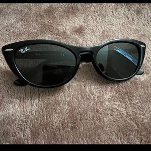 Ray-ban Nina sunglasses